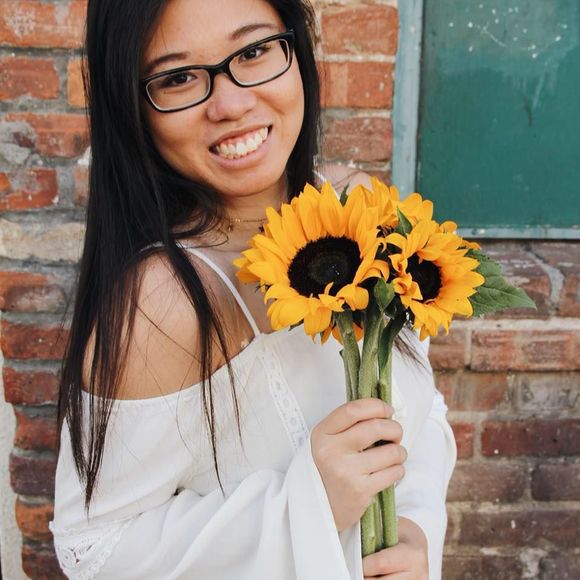 Meet your Posher, Michelle - Picture 1 of 1